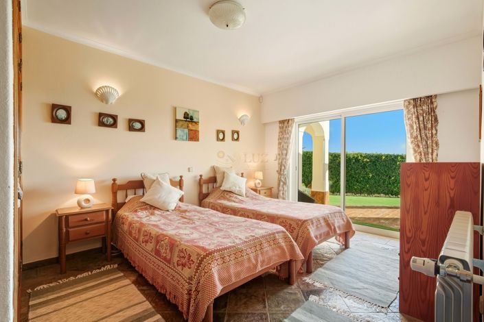 Image No.53-4 Bed Villa for sale