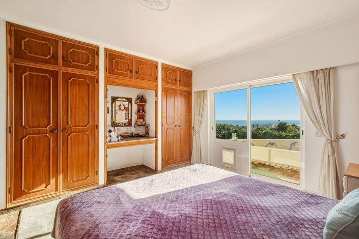 Image No.55-4 Bed Villa for sale