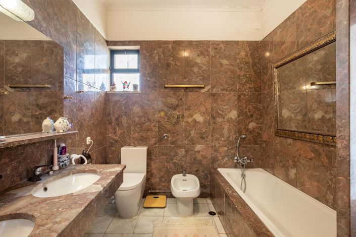 Image No.58-4 Bed Villa for sale