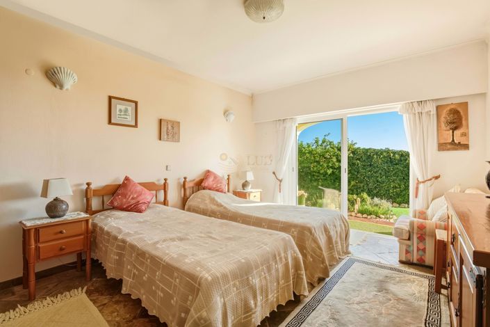 Image No.59-4 Bed Villa for sale