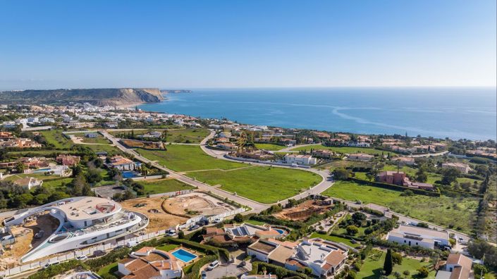 Image No.9-4 Bed Villa for sale