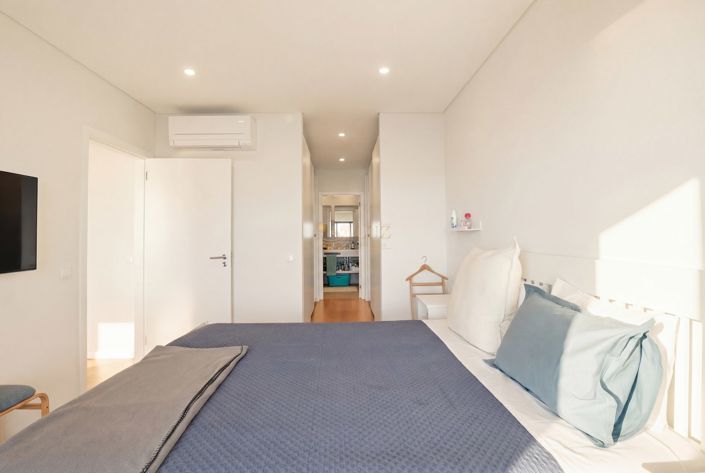 Image No.32-2 Bed Villa for sale