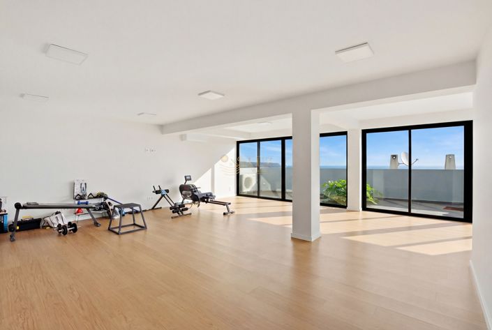 Image No.37-2 Bed Villa for sale