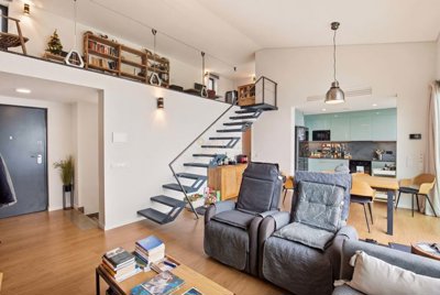 4958-790360-a6b56ac677102989ead21edcaf149190a