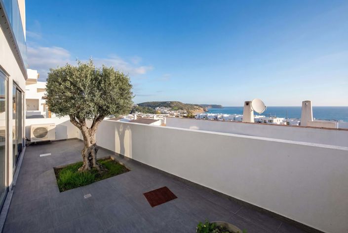 Image No.40-2 Bed Villa for sale