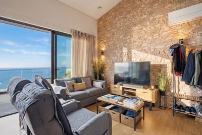 4958-790360-a6b56ac677102989ead21edcaf149190a