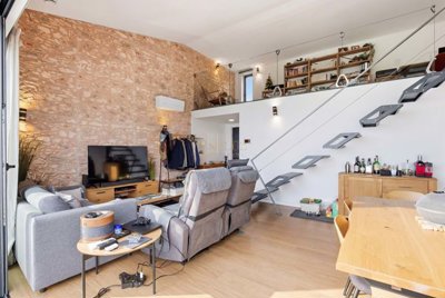 4958-790360-a6b56ac677102989ead21edcaf149190a