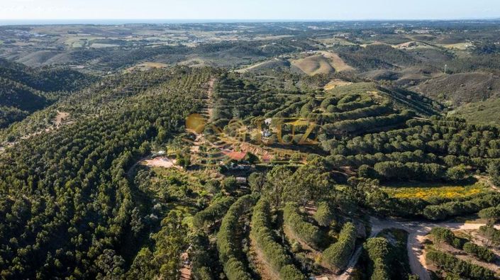 Image No.18-3 Bed Farmhouse for sale