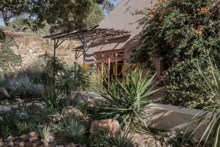 Image No.30-3 Bed Farmhouse for sale