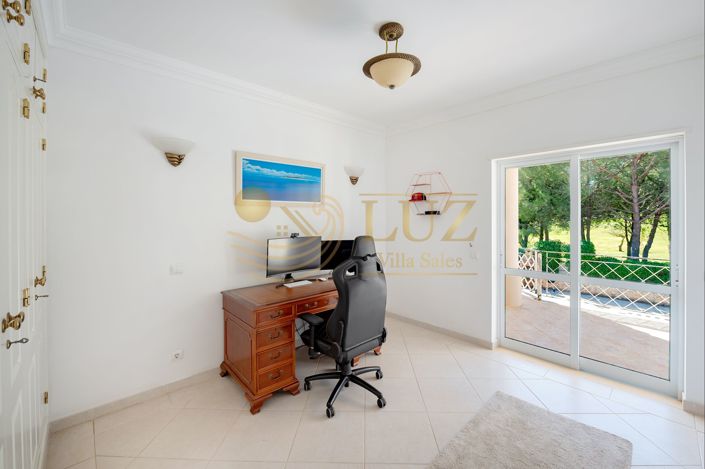 Image No.24-4 Bed Villa for sale
