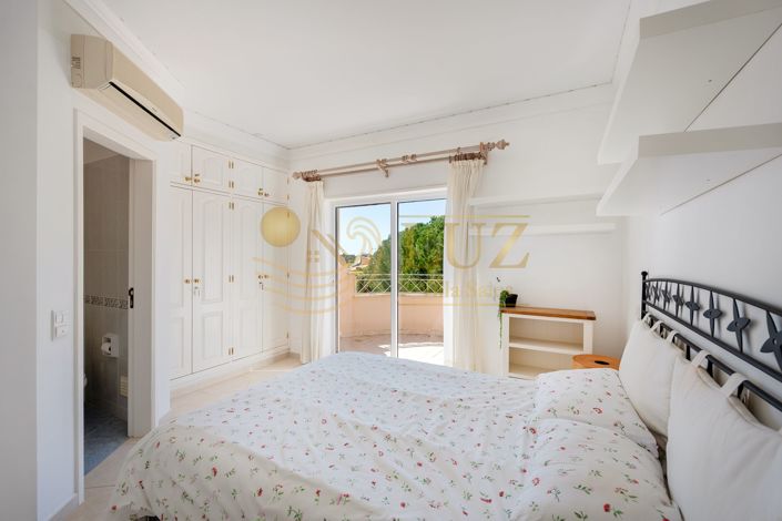 Image No.32-4 Bed Villa for sale