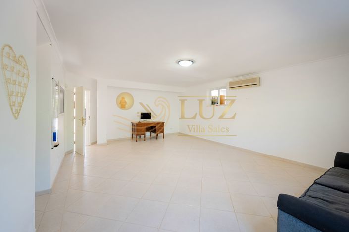 Image No.42-4 Bed Villa for sale