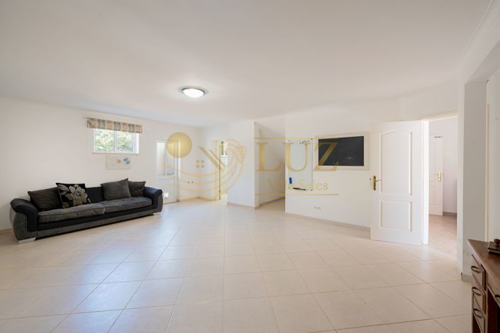Image No.43-4 Bed Villa for sale