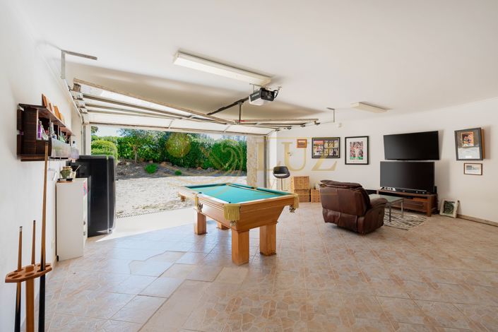 Image No.48-4 Bed Villa for sale