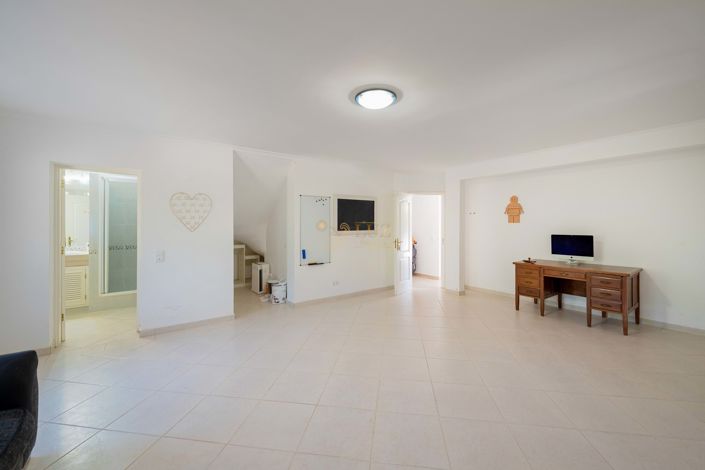 Image No.49-Villa de 4 chambres à vendre à Santa Maria