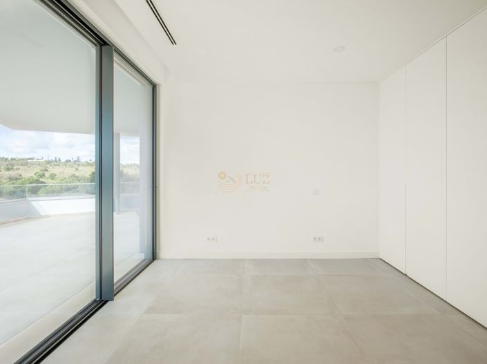 Image No.18-4 Bed Villa for sale