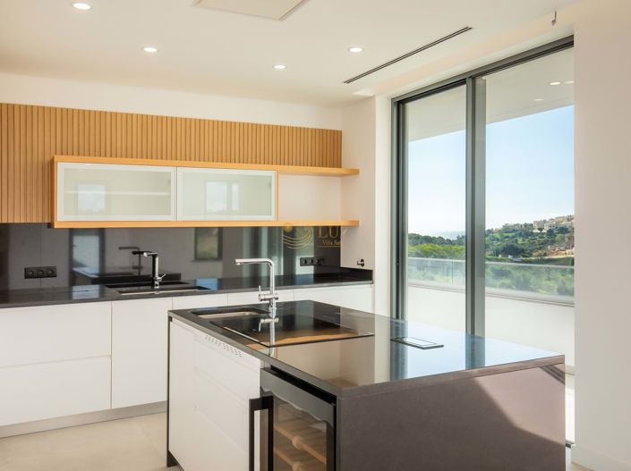 Image No.35-4 Bed Villa for sale