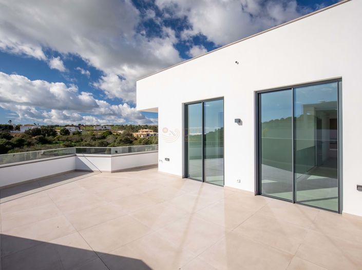 Image No.47-4 Bed Villa for sale