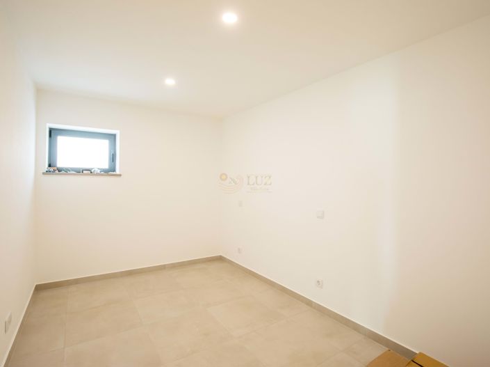 Image No.49-4 Bed Villa for sale