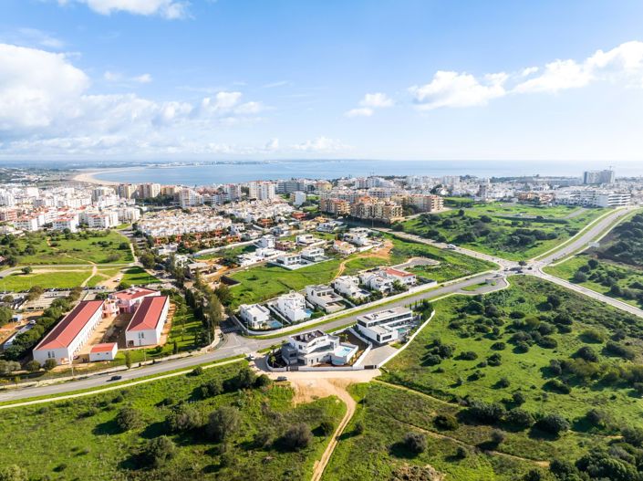 Image No.57-4 Bed Villa for sale