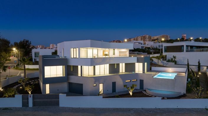 Image No.59-4 Bed Villa for sale