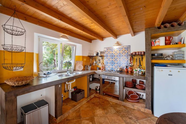 Image No.25-6 Bed Farmhouse for sale