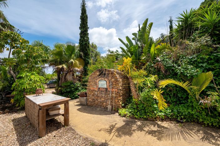 Image No.4-6 Bed Farmhouse for sale