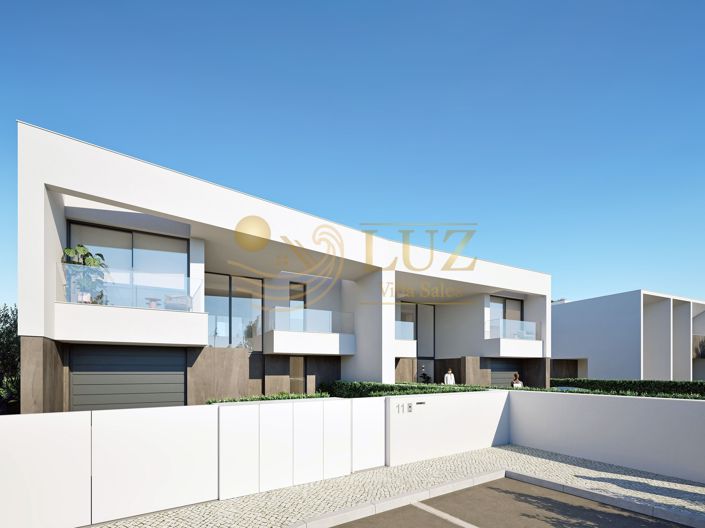 Image No.10-4 Bed Villa for sale