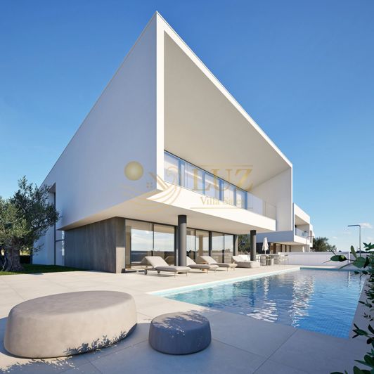 Image No.11-4 Bed Villa for sale