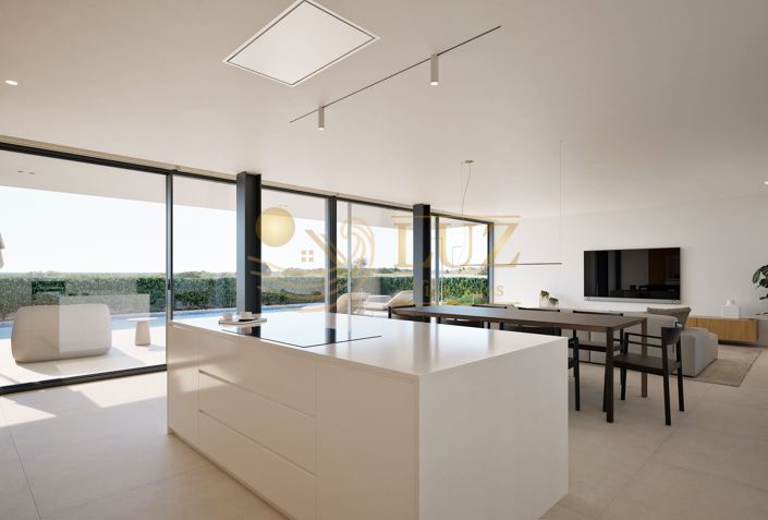 Image No.15-4 Bed Villa for sale