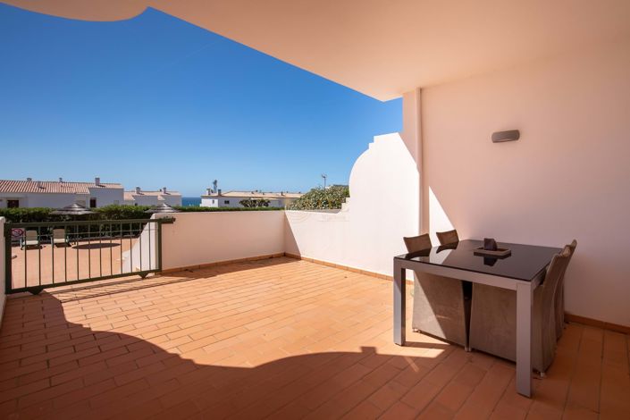 Image No.24-2 Bed Apartment for sale