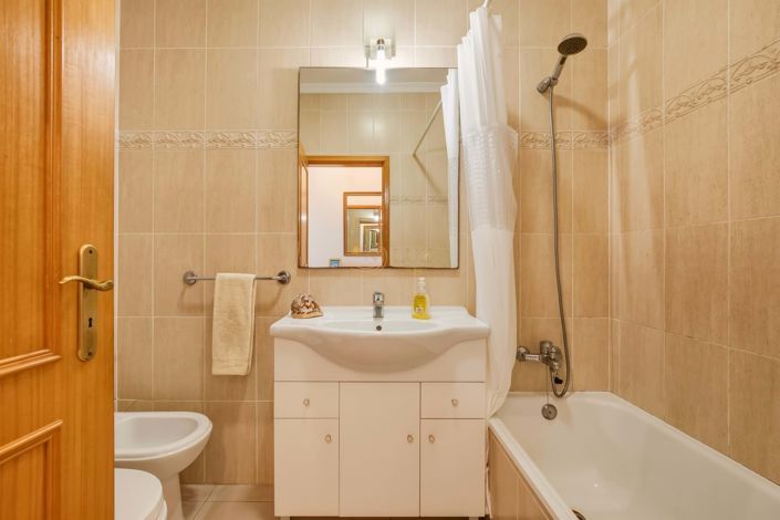 Image No.8-2 Bed Apartment for sale