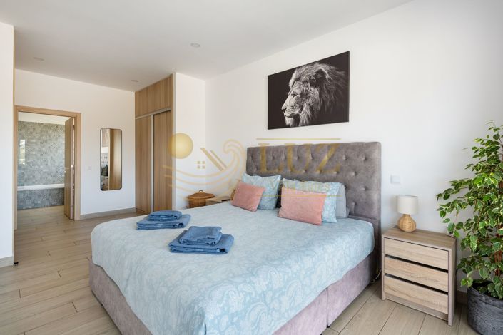 Image No.23-4 Bed Villa for sale