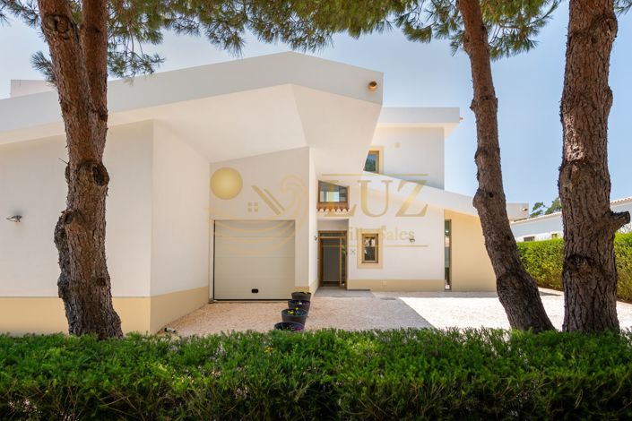 Image No.59-4 Bed Villa for sale