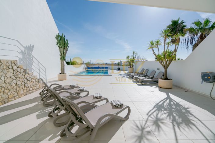 Image No.4-4 Bed Villa for sale