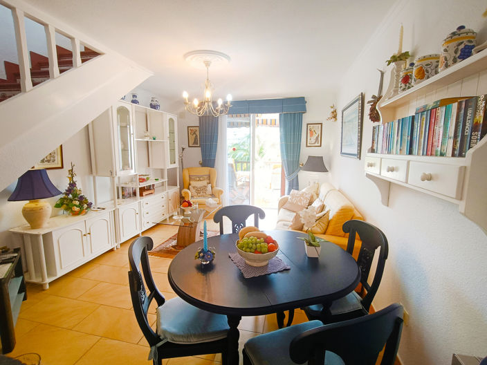 Image No.12-1 Bed Property for sale