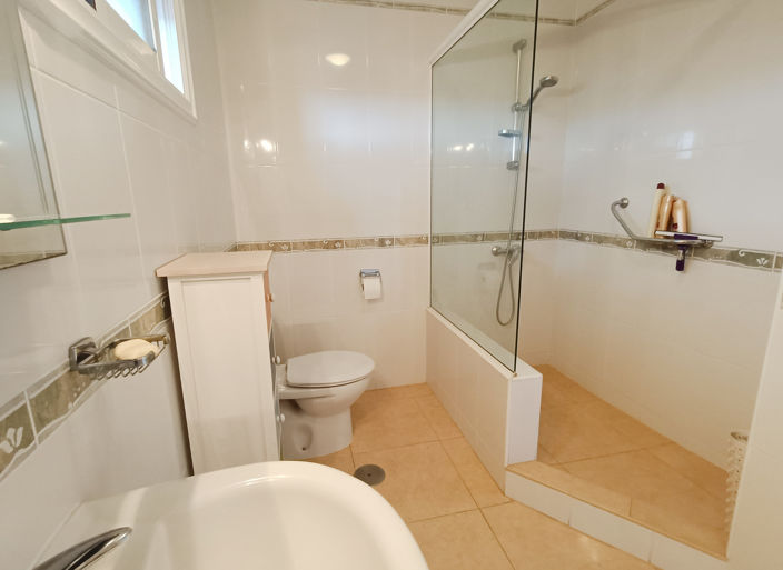 Image No.19-2 Bed Apartment for sale