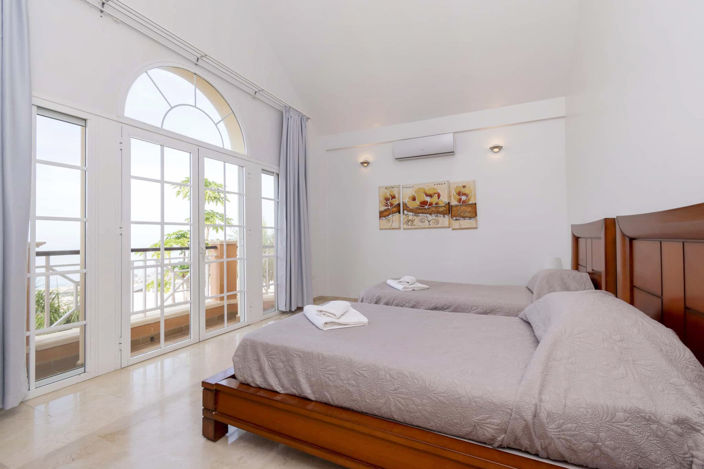 Image No.14-5 Bed Villa for sale