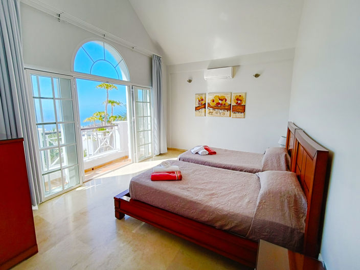 Image No.18-5 Bed Villa for sale