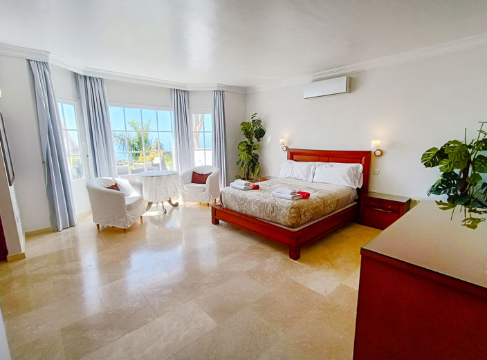 Image No.9-5 Bed Villa for sale