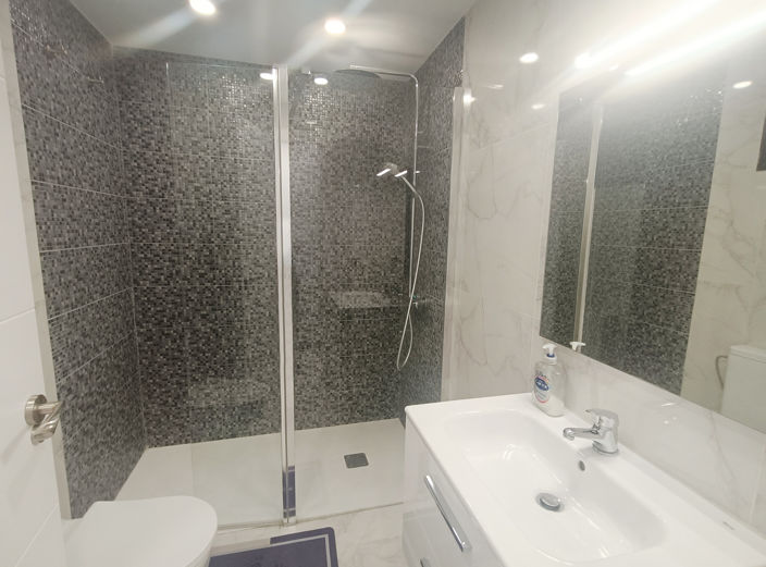 Image No.7-Studio for sale