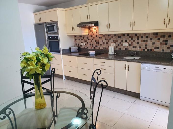 Image No.5-3 Bed Property for sale