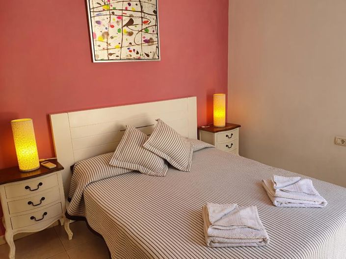 Image No.6-3 Bed Property for sale