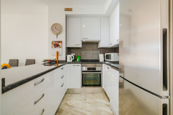 Image No.5-2 Bed Apartment for sale