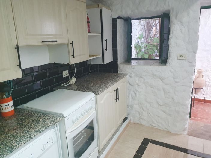 Image No.19-4 Bed Village House for sale