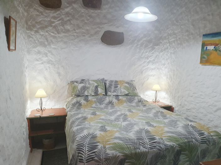 Image No.9-4 Bed Village House for sale