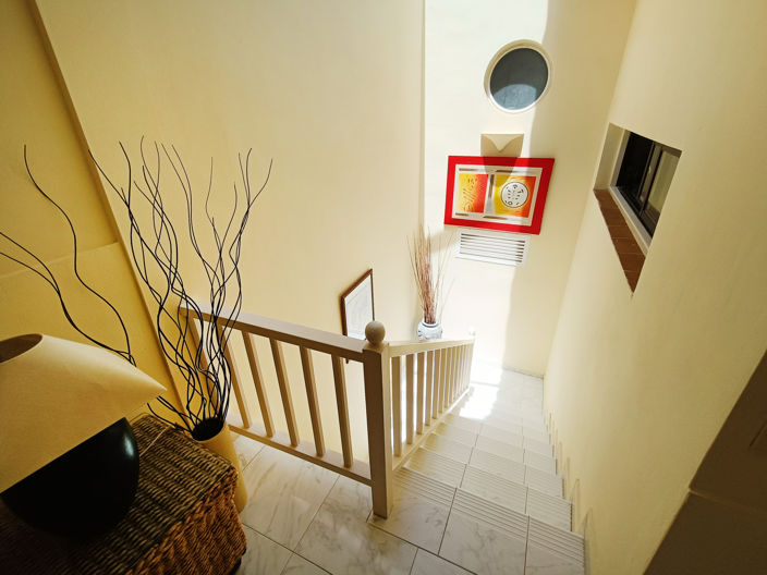 Image No.19-2 Bed Property for sale