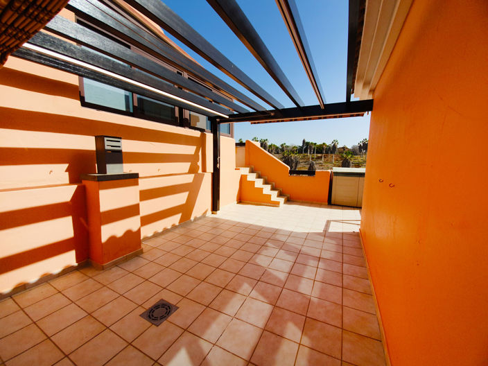 Image No.17-3 Bed Property for sale