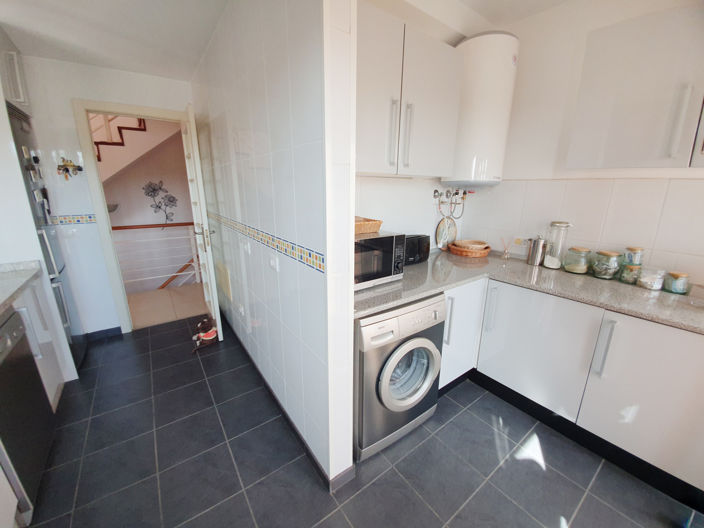 Image No.4-3 Bed Property for sale