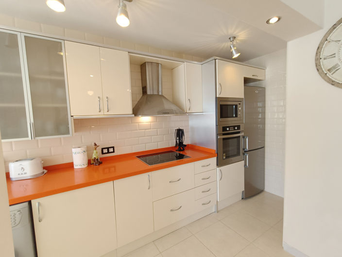 Image No.3-3 Bed Property for sale